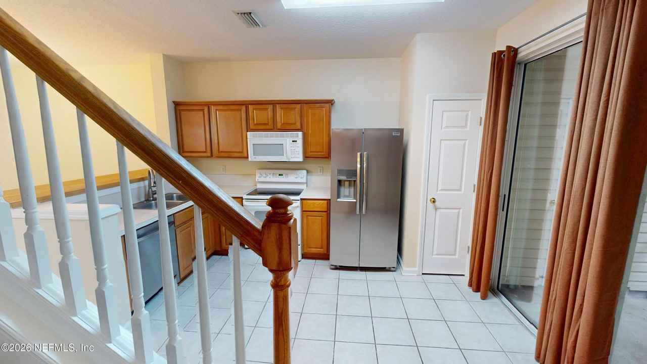 3541 Twisted Tree Ln - Photo 4 of 17