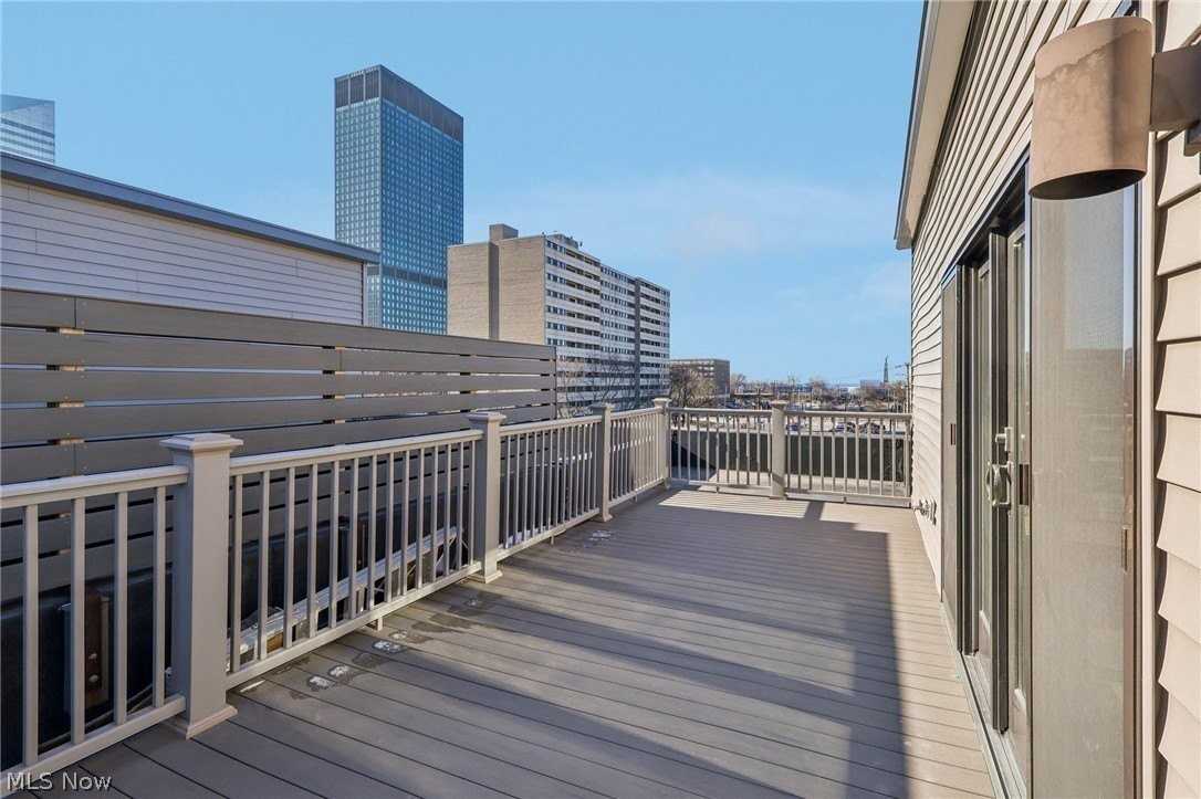 1446 E 14th St - Photo 3 of 50