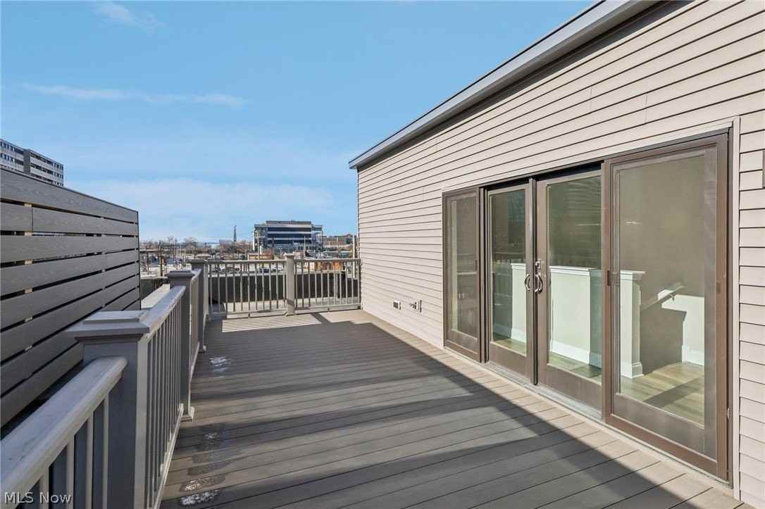 1446 E 14th St - Photo 5 of 50