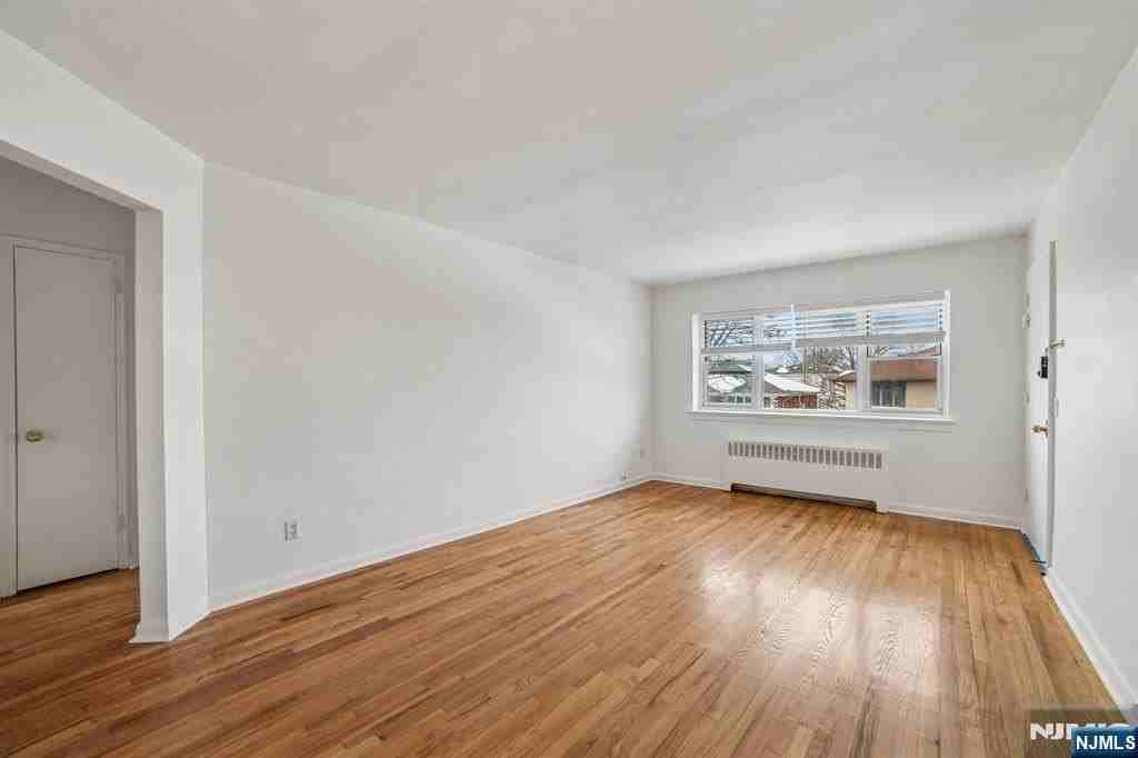 2430 8th St Apt B5 - Photo 4 of 17