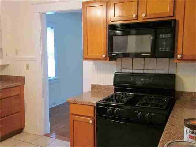 5422 Clara St - Photo 5 of 10