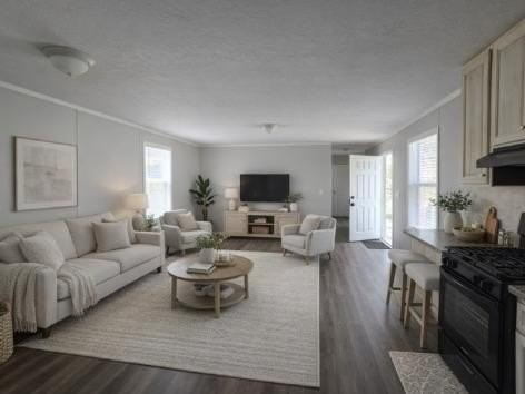 77 Hollywood Dr #183 - Photo 2 of 7