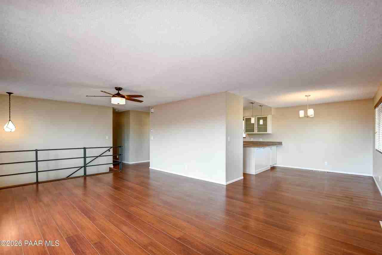 2375 Shinnery Ln - Photo 7 of 34