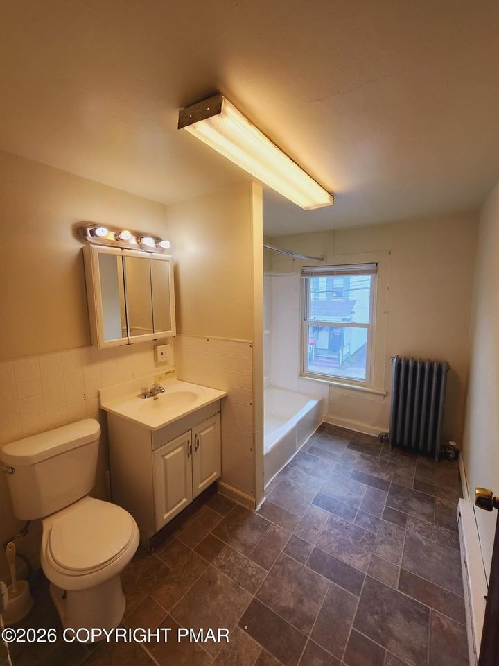 810 Monroe St Unit 201 - Photo 7 of 7