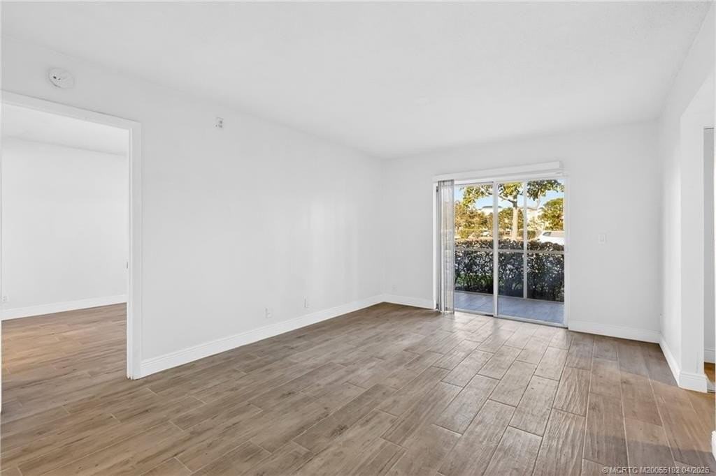 1564 Se Royal Green Cir #104 - Photo 6 of 35