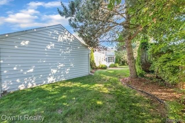 1830 Belmont St - Photo 3 of 31