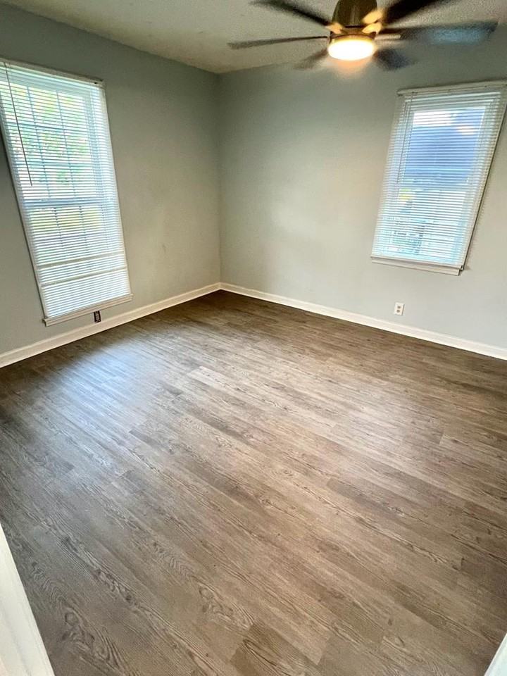 117 Williams St #1 - Photo 3 of 11