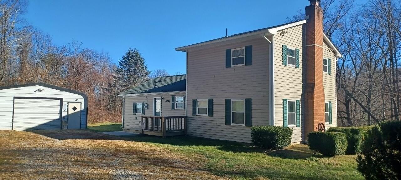7673 Bent Mountain Rd - Photo 4 of 10