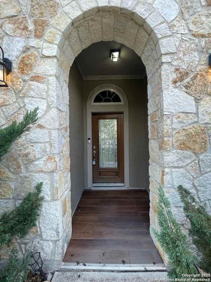 18039 Branson Fls - Photo 7 of 46