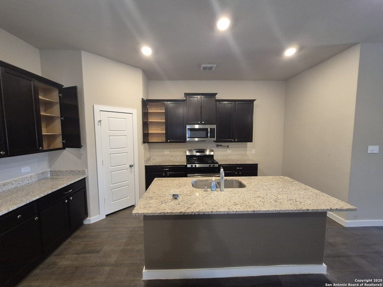 10571 Pablo Way - Photo 2 of 30