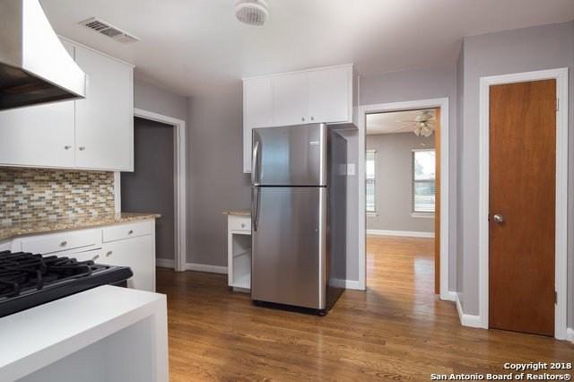 303 Schmeltzer Ln - Photo 7 of 19