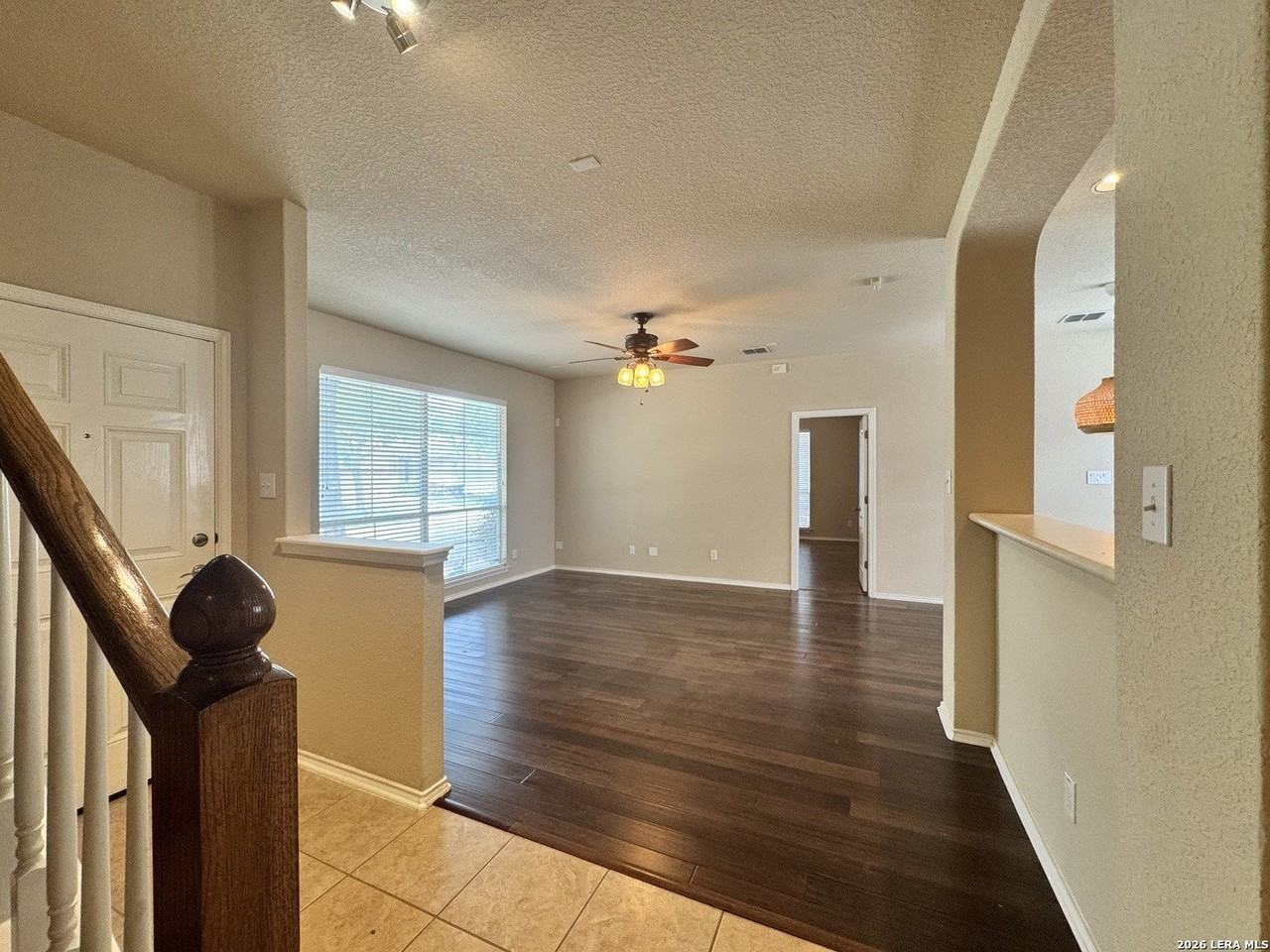 12416 Abbey Park - Photo 4 of 44