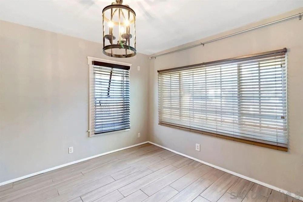 2621 L St - Photo 3 of 17