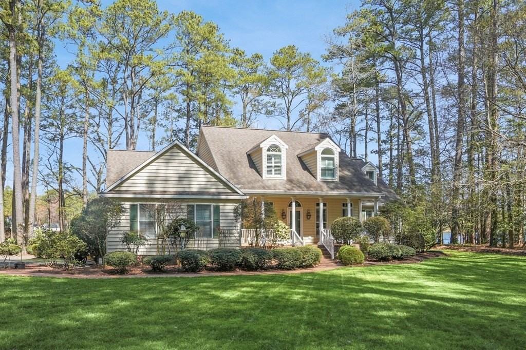 14279 Eastfield Dr - Photo 2 of 50