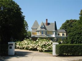 featured image of 589 Bellevue Ave