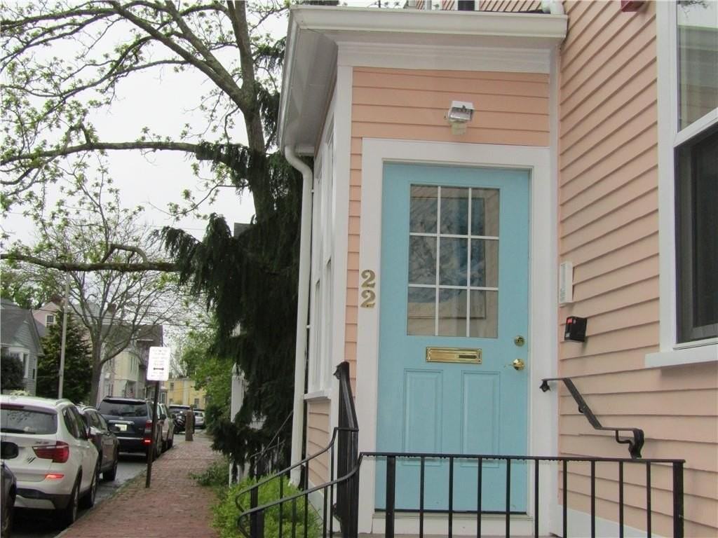 22 Mount Vernon St Unit C - Photo 4 of 25