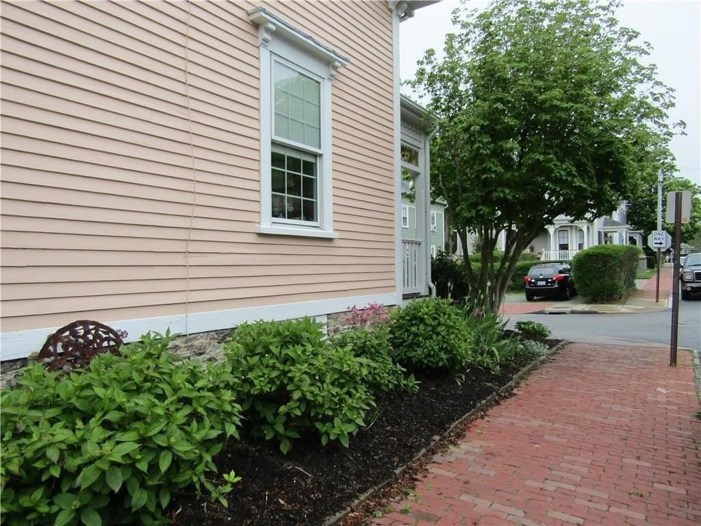 22 Mount Vernon St Unit C - Photo 5 of 25