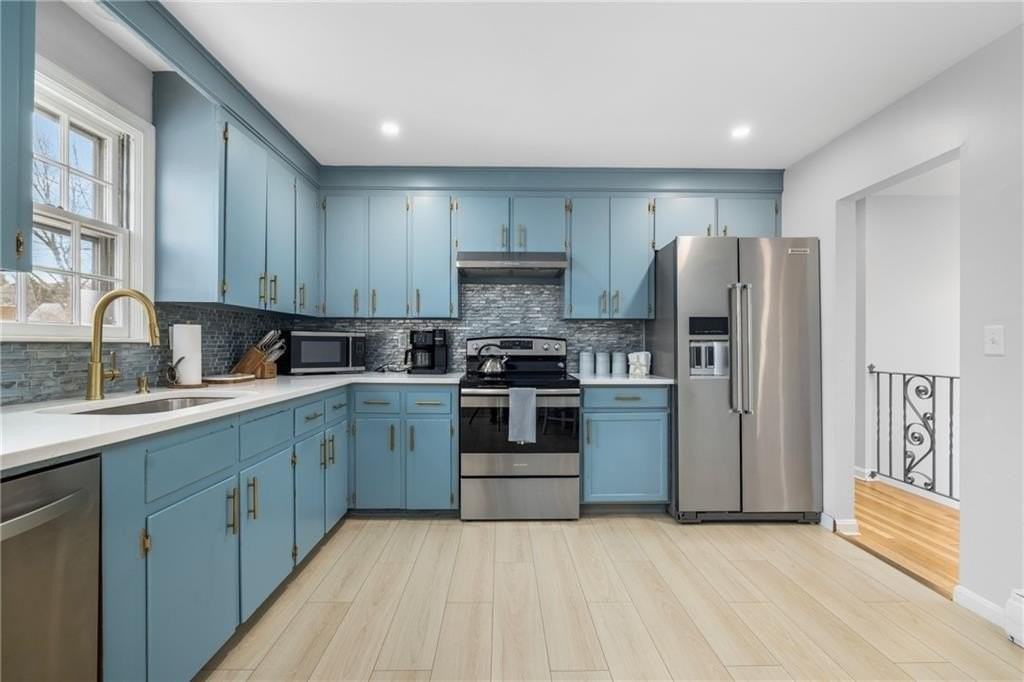 384 Valley Rd - Photo 3 of 46