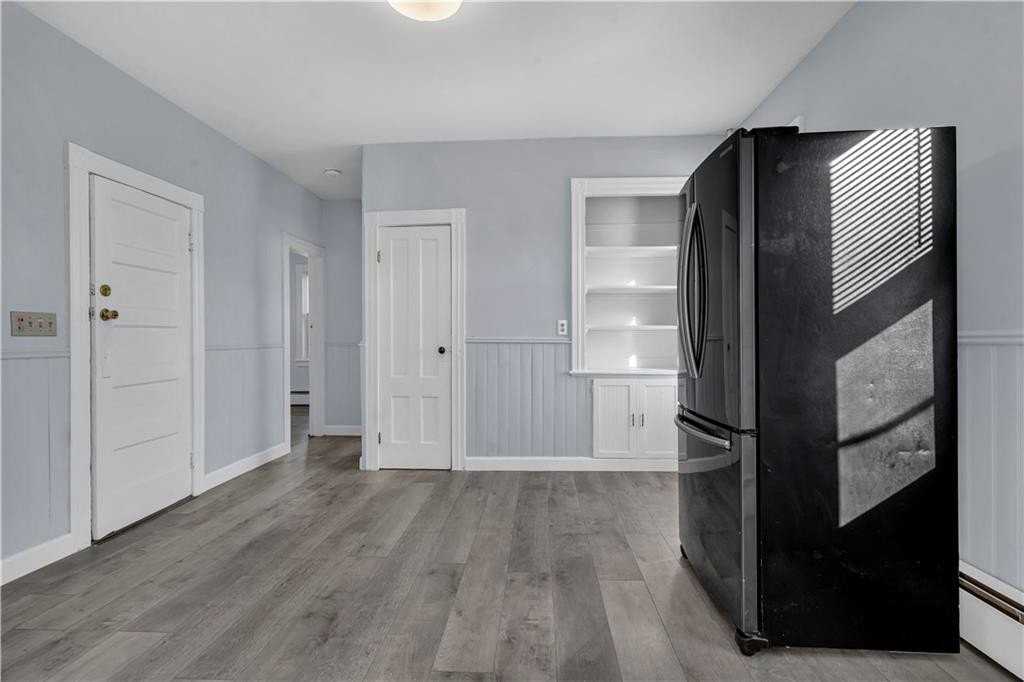 78 Old Oak Ave #2 - Photo 2 of 23