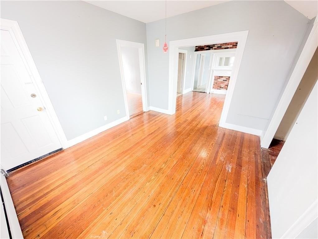 53 Bancroft St #3 - Photo 3 of 9