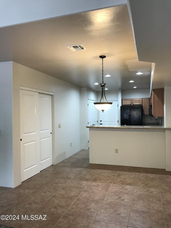 3149 N Olsen Ave - Photo 6 of 26