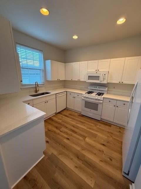 3991 Four Oaks Blvd - Photo 4 of 14