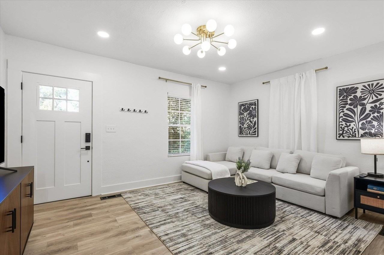 643 W 8th Ave - Photo 6 of 45