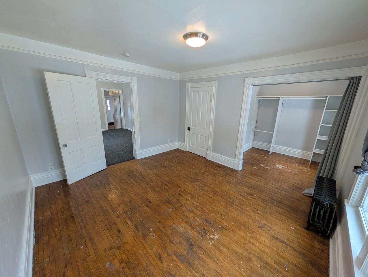 685 Burr St - Photo 4 of 10