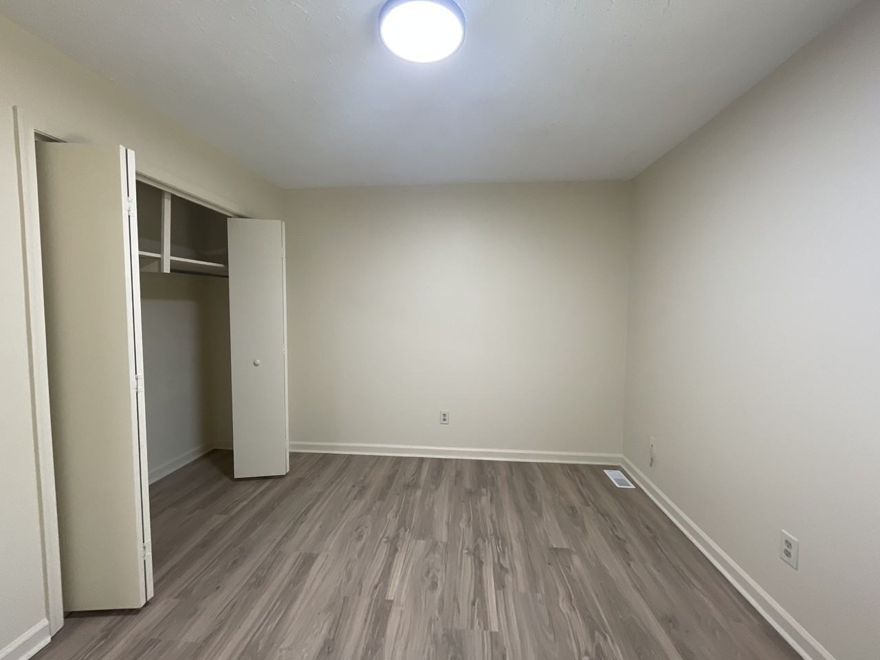 156 Cedar Crest Dr #1 - Photo 7 of 10