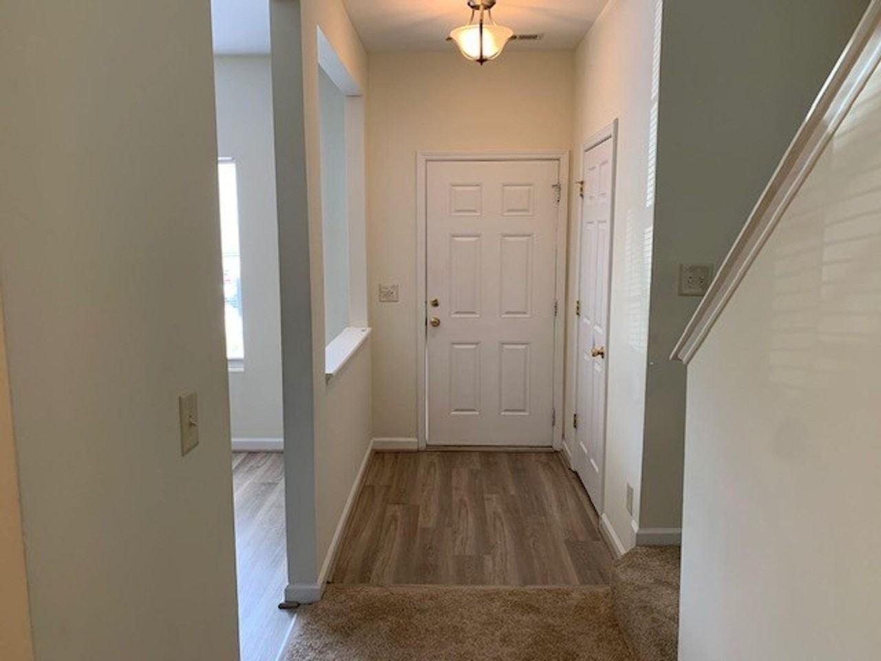 104 Graystar Rd - Photo 2 of 17