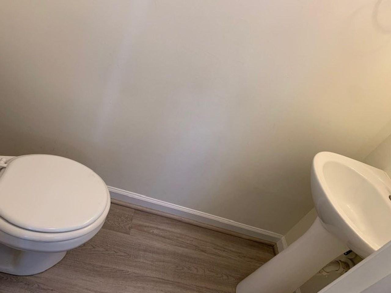 104 Graystar Rd - Photo 6 of 17