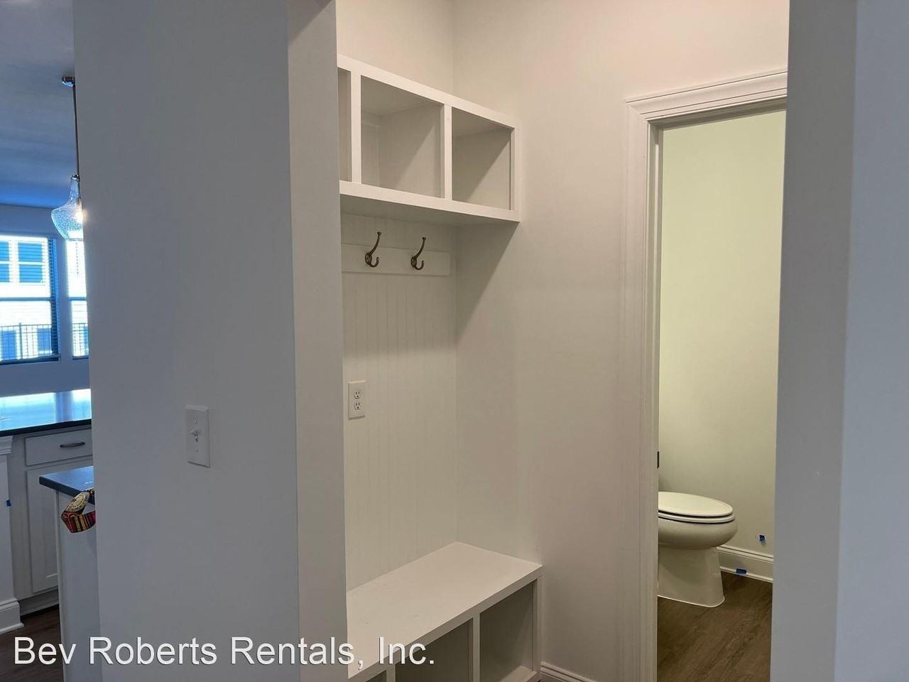 2104 Stegemann St - Photo 2 of 29