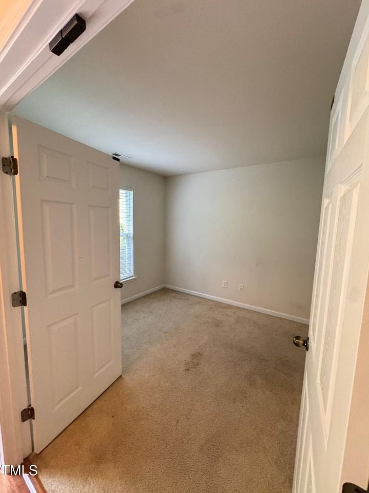 9906 Jerome Ct - Photo 2 of 26