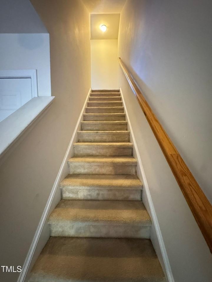 9906 Jerome Ct - Photo 7 of 26