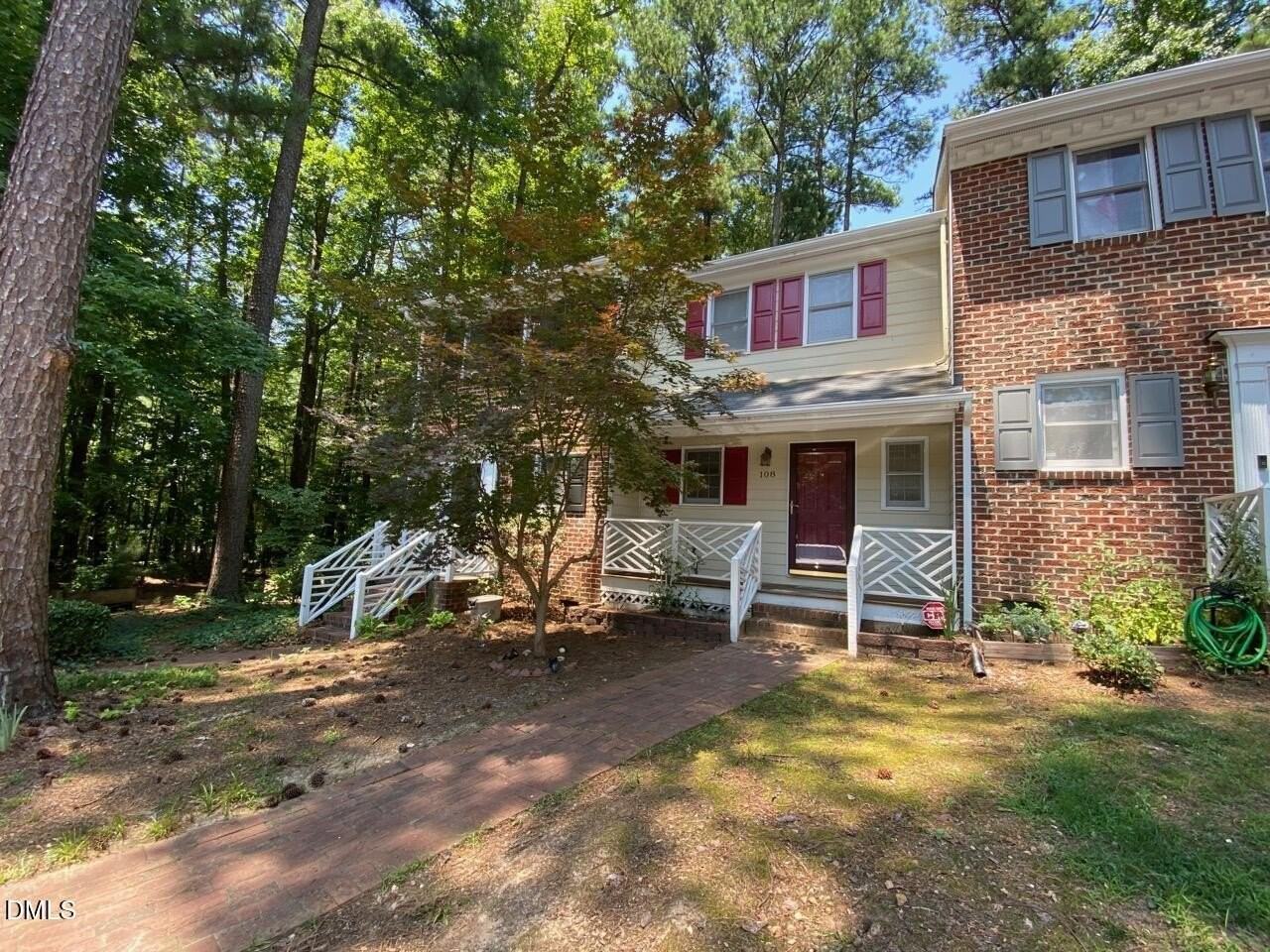 108 Briarcreek Ct - Photo 2 of 16