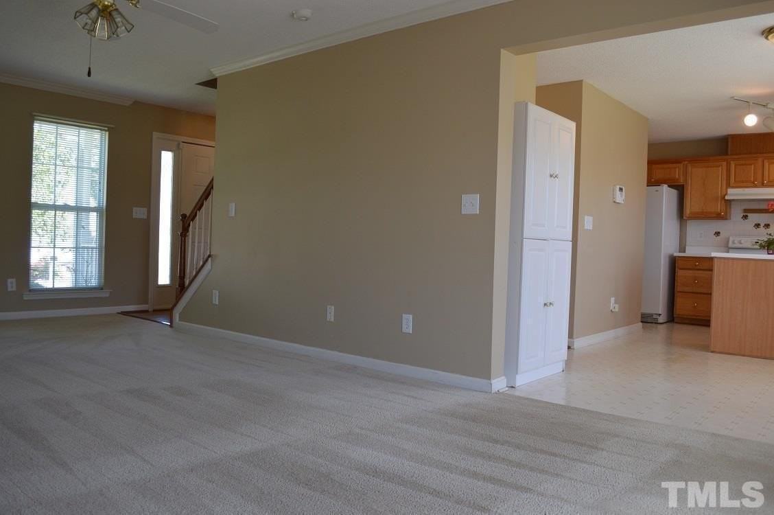 2306 Nutting Ln - Photo 5 of 28