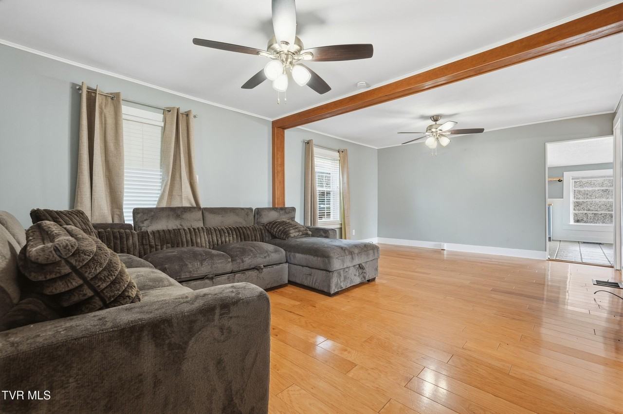 1252 Old Jonesboro Rd - Photo 6 of 22