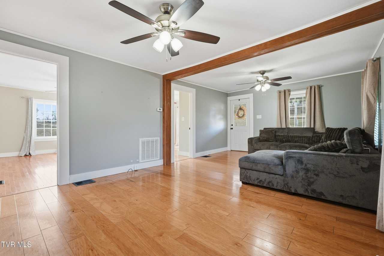 1252 Old Jonesboro Rd - Photo 7 of 22