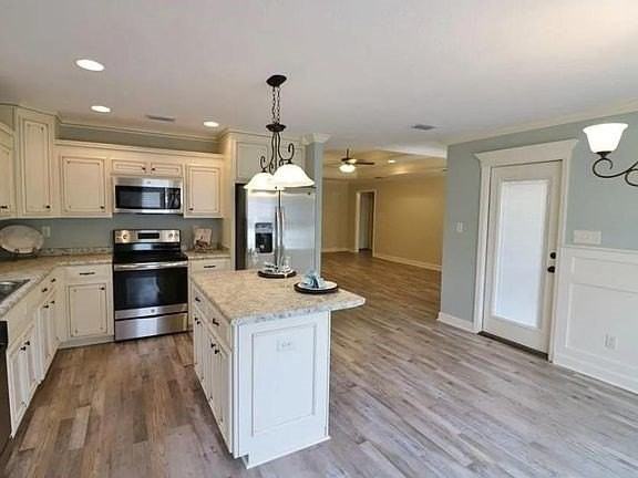 4171 Silver Gln - Photo 2 of 10