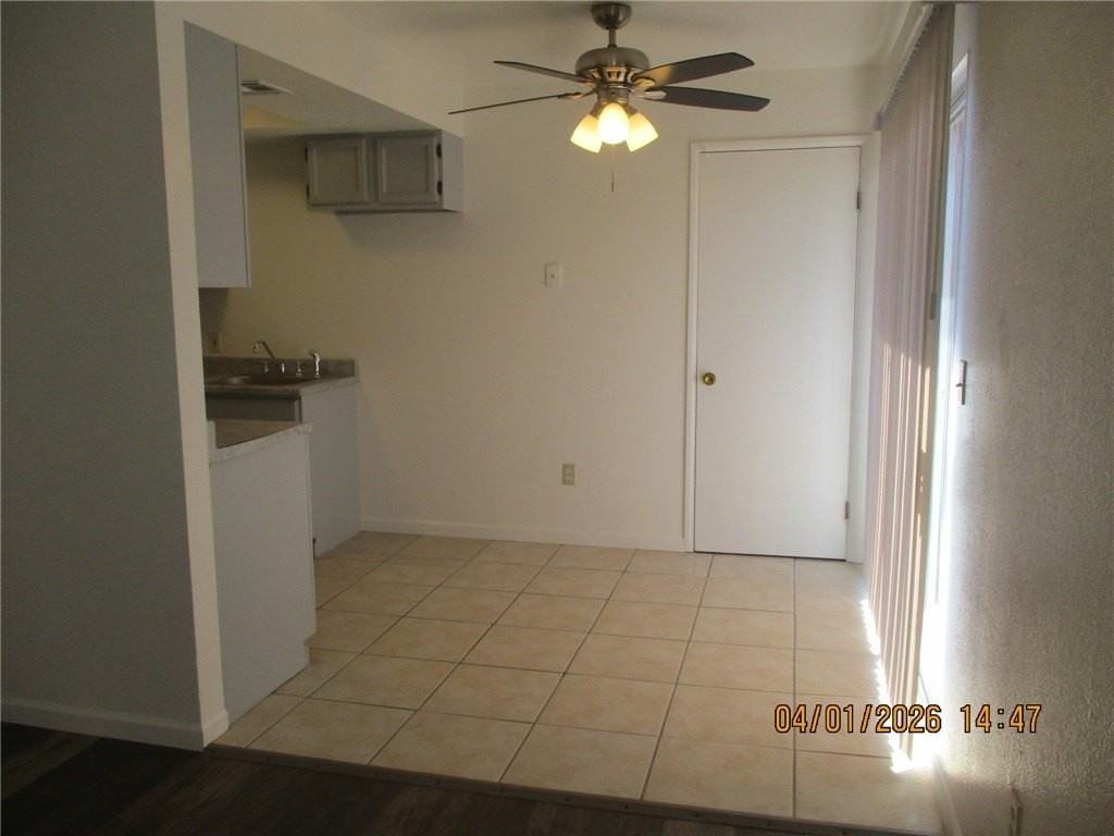 1235 Navajo Dr #B - Photo 4 of 9