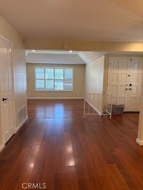 2124 Winterwood Dr - Photo 2 of 14
