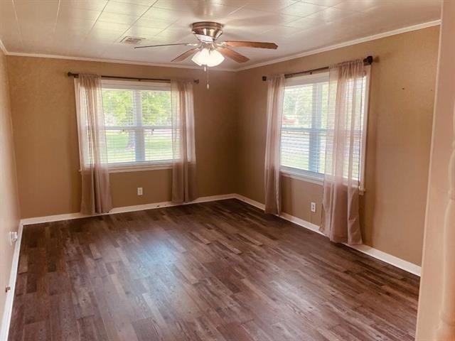 1208 Dupont Dr - Photo 7 of 9