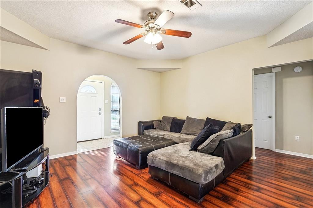 42268 Will E Wright Jr Dr - Photo 3 of 16