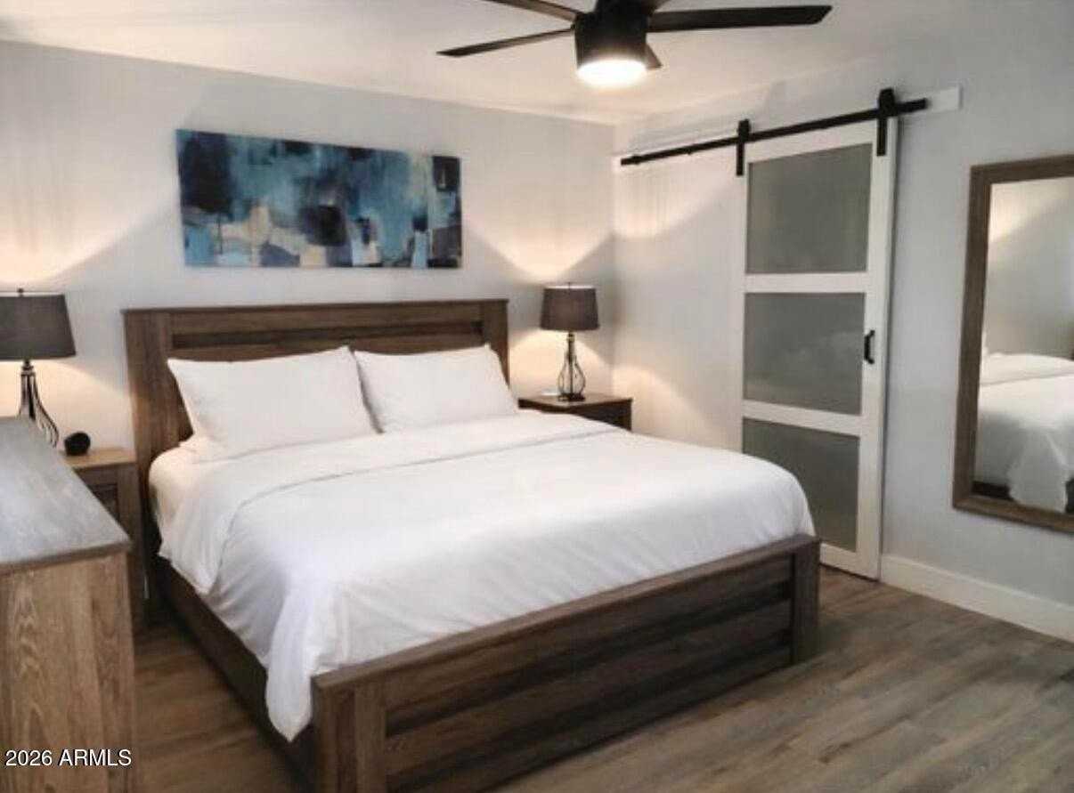 936 E Hermosa Dr - Photo 4 of 10