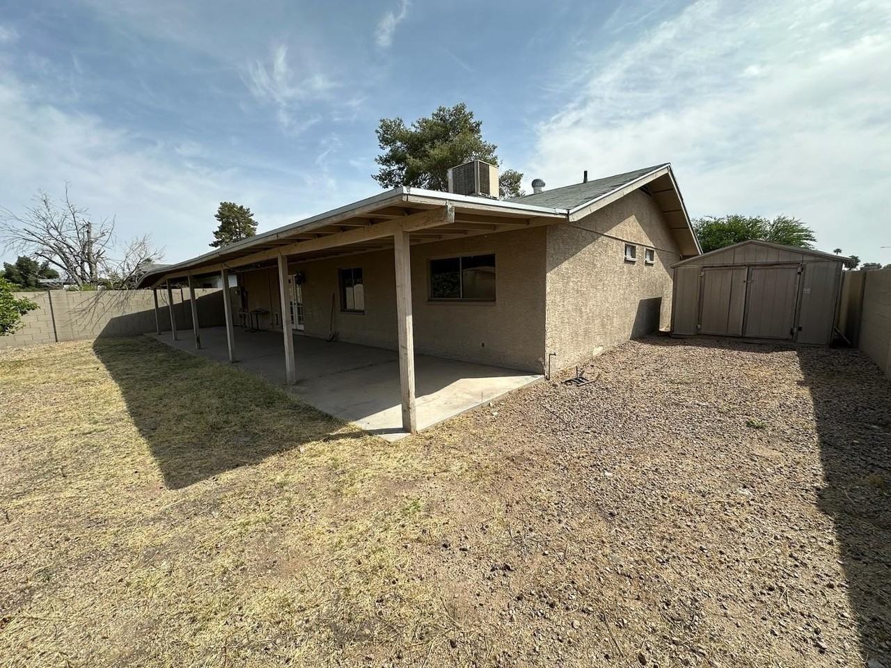 18202 N 33rd Ave - Photo 6 of 25