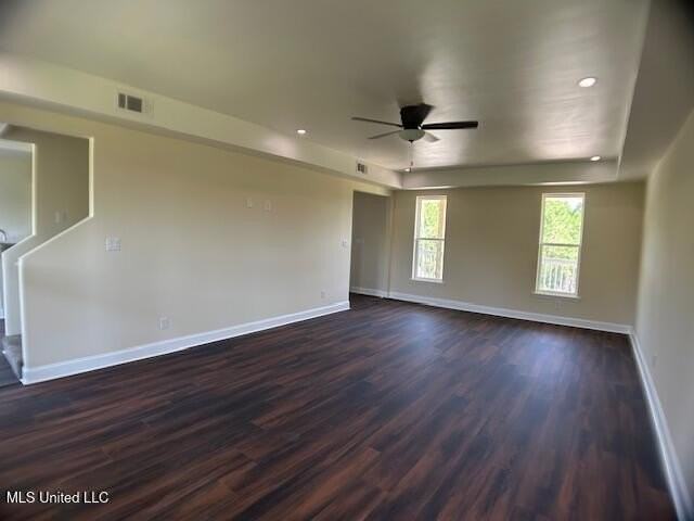 15429 Straw St - Photo 2 of 14