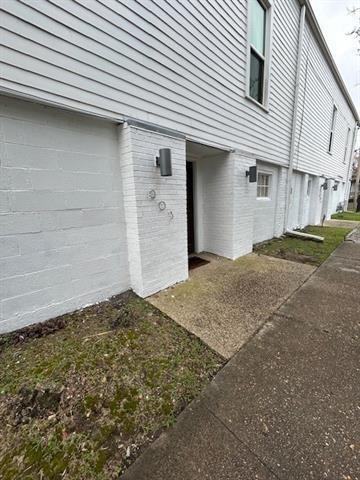 903 Octavia St - Photo 2 of 18