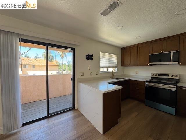 2283 Renwick Ln - Photo 6 of 15