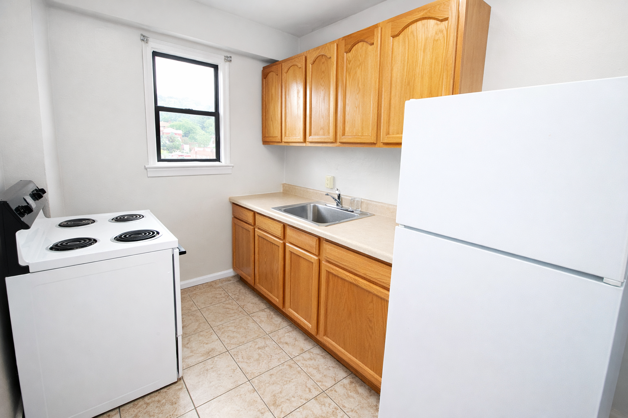 4720 CENTRE AVENUEAPT 6-G #6G - Photo 3 of 10