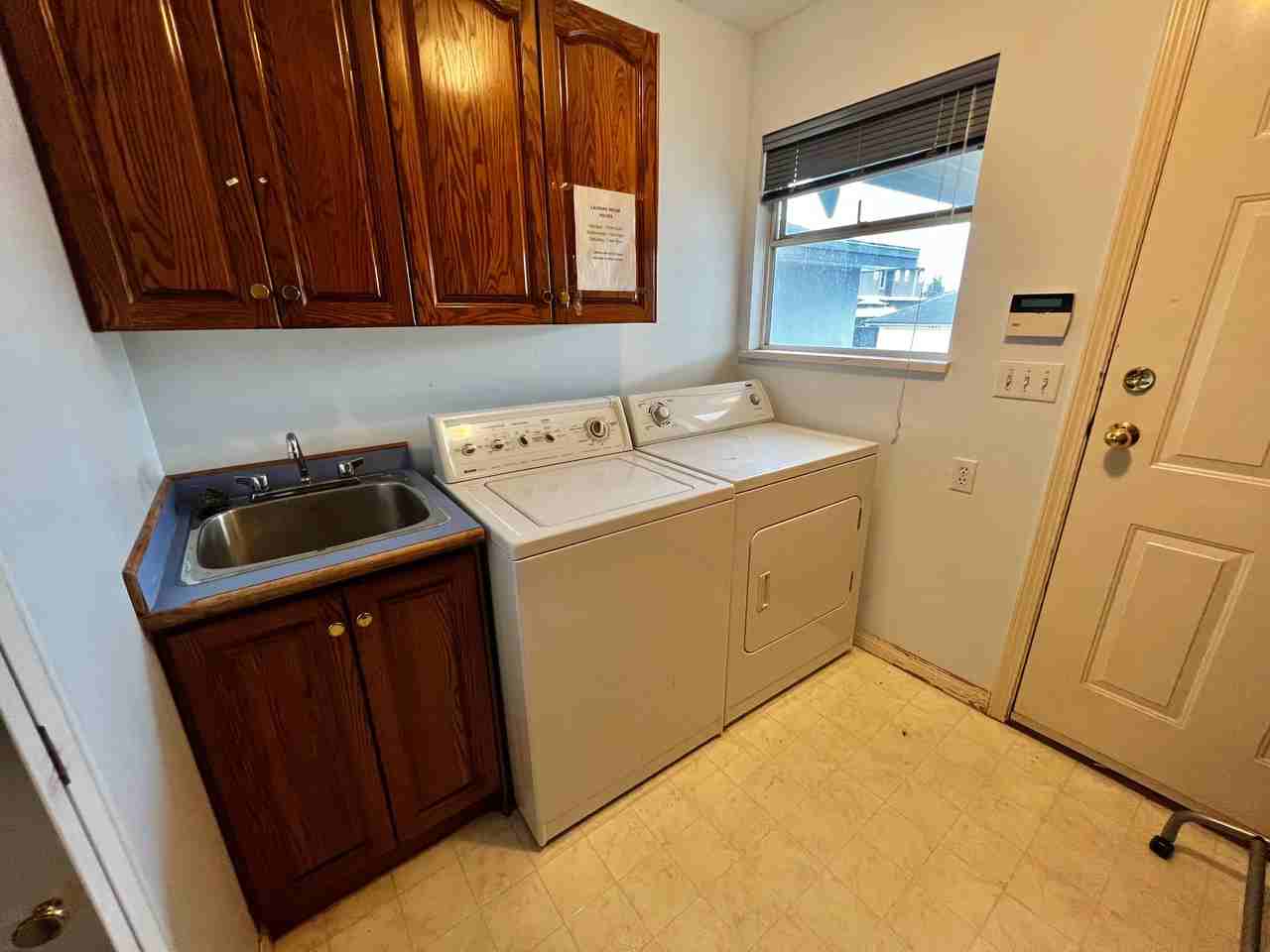 4864 Watling Street ##c - Photo 4 of 7